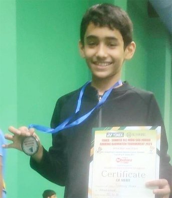 उत्तराखण्डः हल्द्वानी के तन्मय ने हैदराबाद में दिखाया दमखम! बैडमिंटन टूर्नामेंट में जीता रजत पदक, बधाईयों का लगा तांता